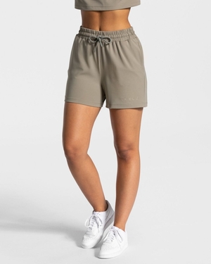 TEVEO Charming Oversized Shorts Kaki Femme | EOG-84313725