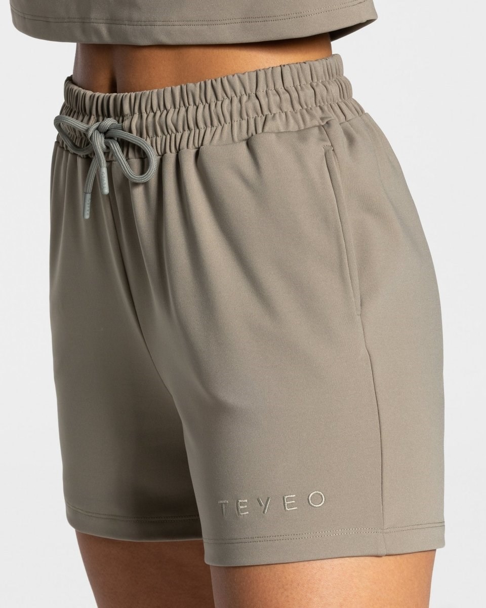 TEVEO Charming Oversized Shorts Kaki Femme | EOG-84313725