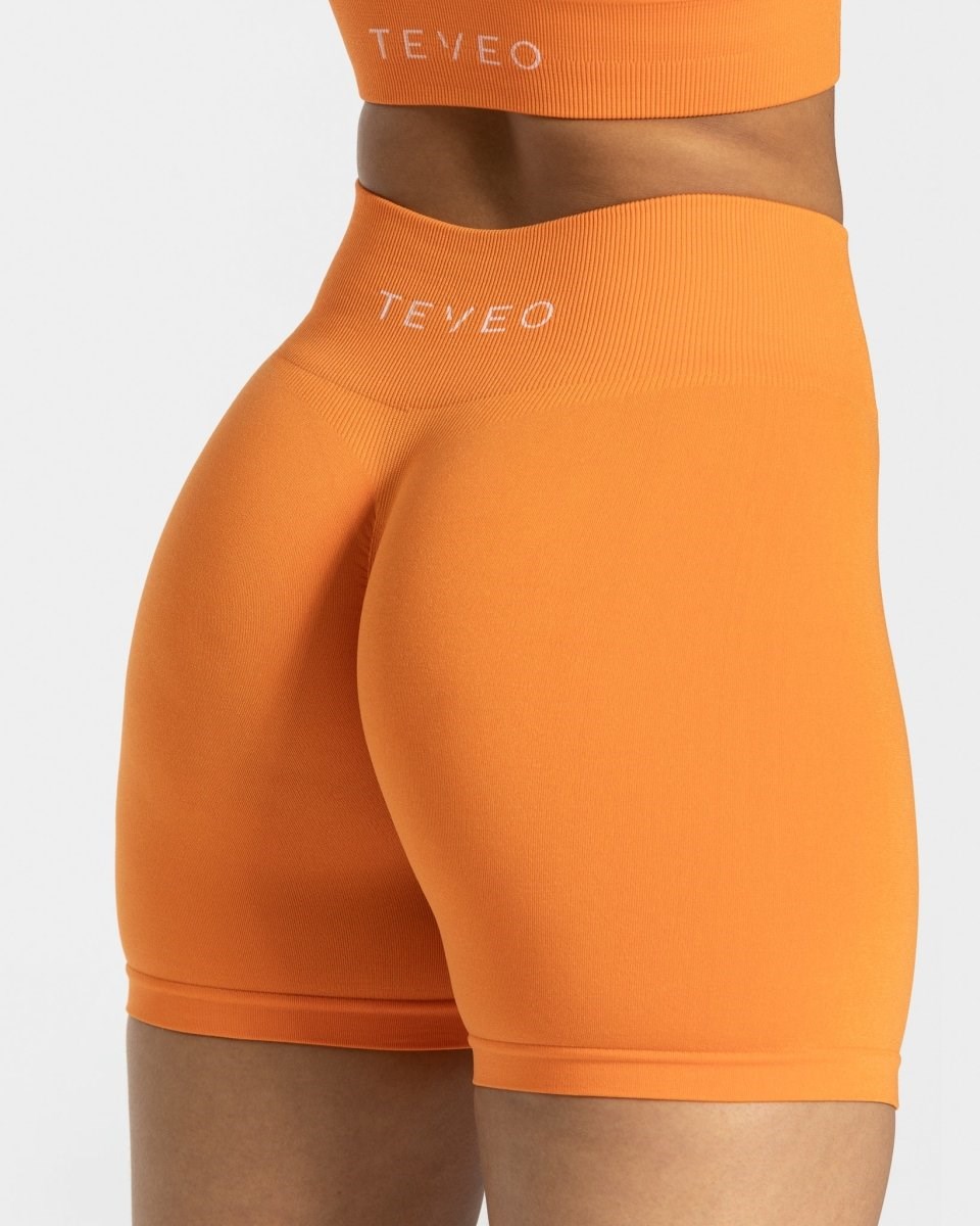 TEVEO Timeless Scrunch Shorts Orange Femme | CZN-90137181