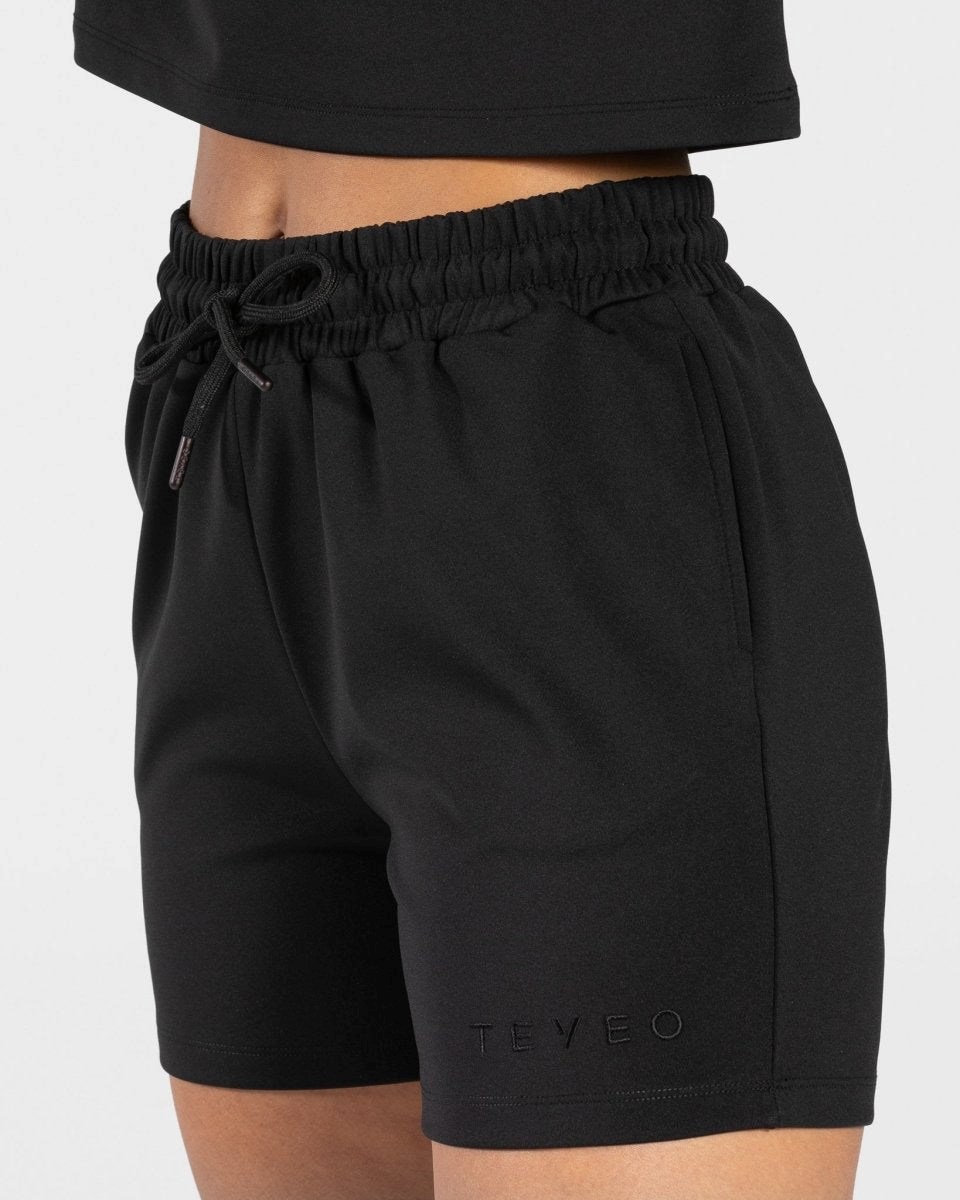 TEVEO Charming Oversized Shorts Noir Femme | BZE-14101046